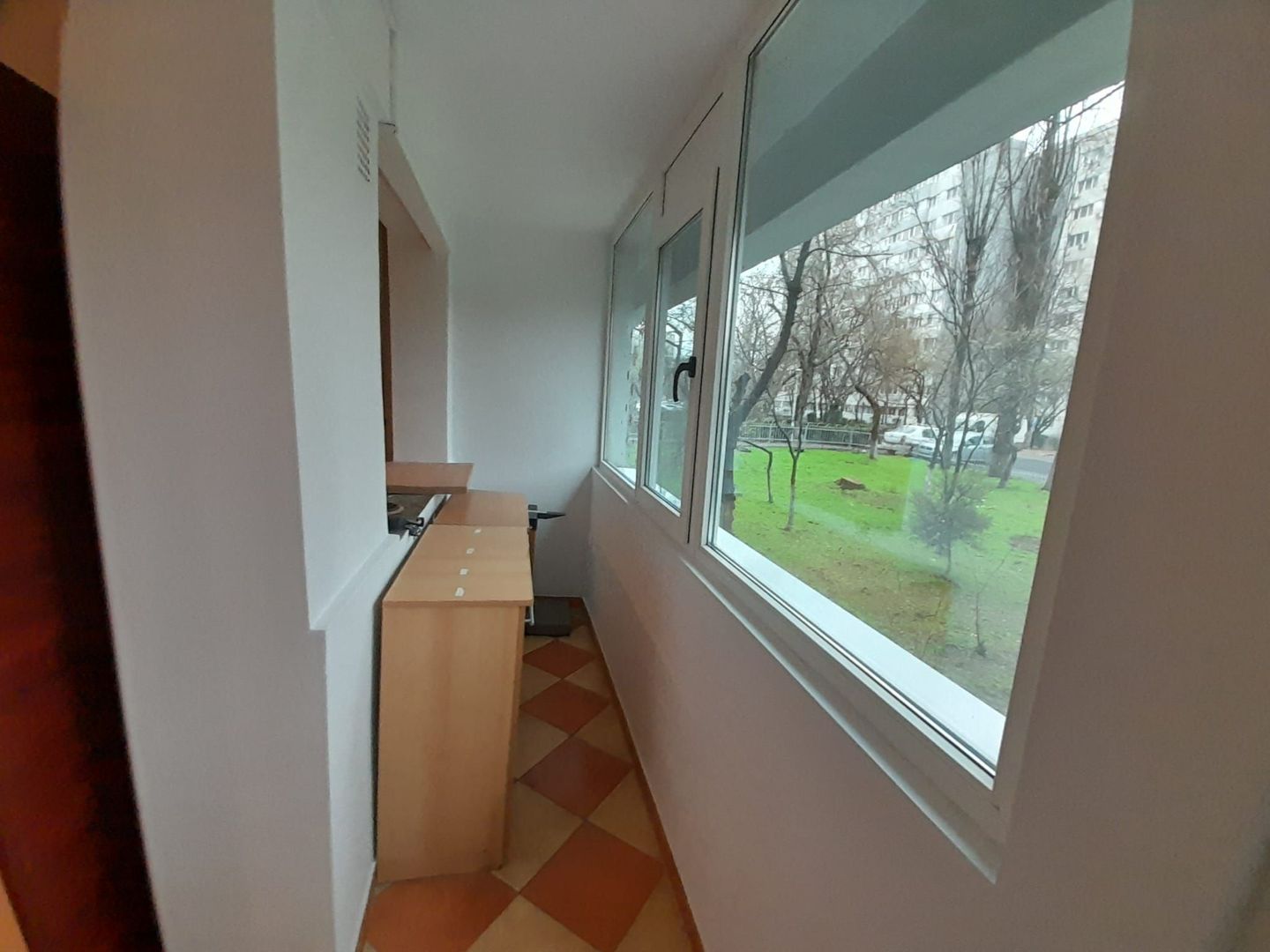 Apartament 2 camere luminos | Parter Înalt | 2 Locuri de Parcare - Poză 3