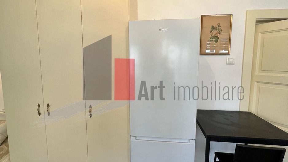 Garsoniera de inchiriat in zona Magheru (ultracentral) - Poză 9