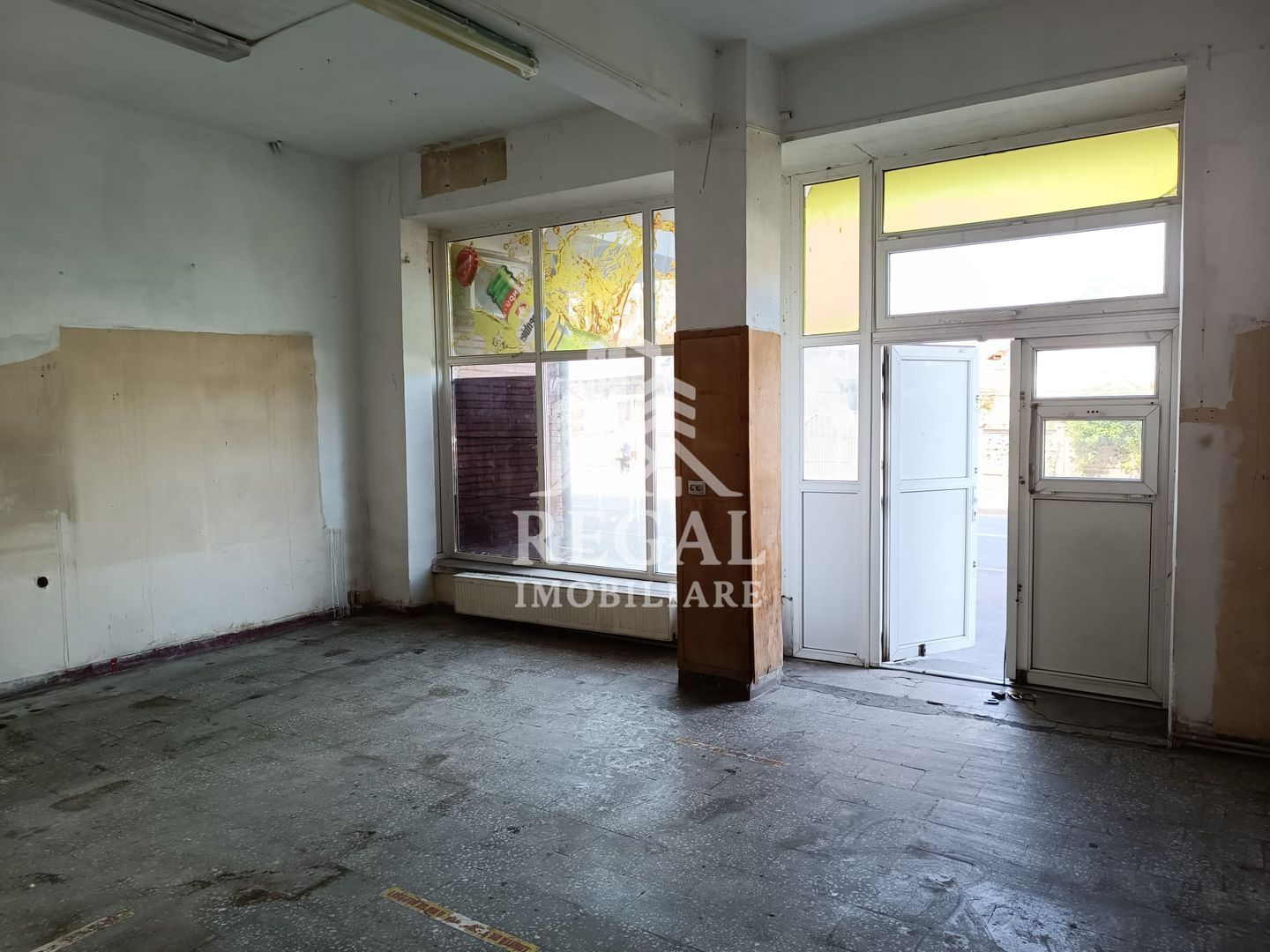 Spatiu comercial Micro 5 (Statia de autobuz) - Poză 3