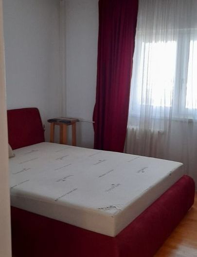 Închiriez apartament 3 camere, Piața Alba Iulia, mobilat, utilat - Poză 3