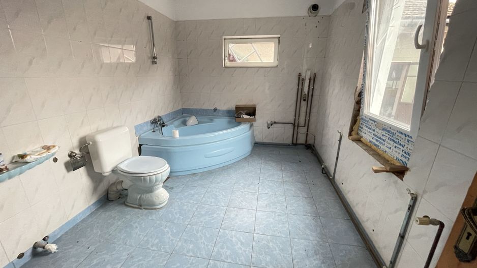 Casa de vanzare in zona Mehala - Poză 8