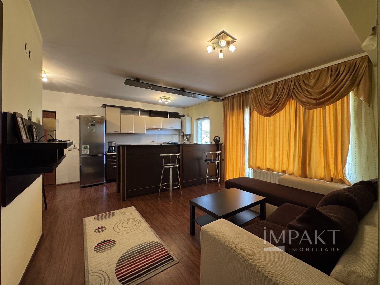 apartament 3 camere de inchiriat in Floresti cu parcare si zona verde - Poză 1