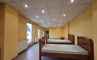 Hală + spații de birouri + apartament - Poză 7