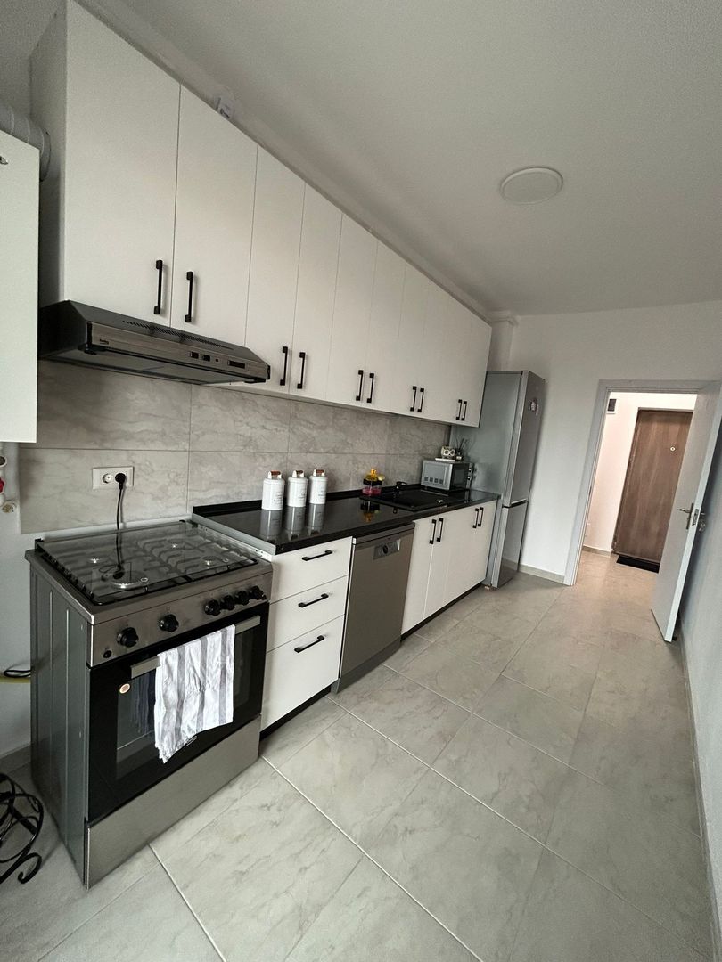 Garsoniera de inchiriat loc parcare inclus Parcul Teilor - Poză 1