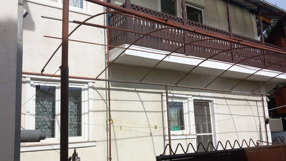 BRASADAS vinde casa cu 6 cam 2 bai cu tern 3.3 ari. - Poză 1