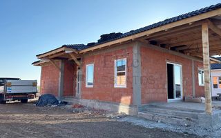 Casa cu 4 camere de vanzare in Santandrei - Poză 8