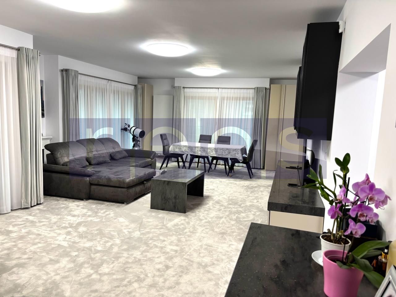 APARTAMENT LUX PRIMAVERII - Poză 1
