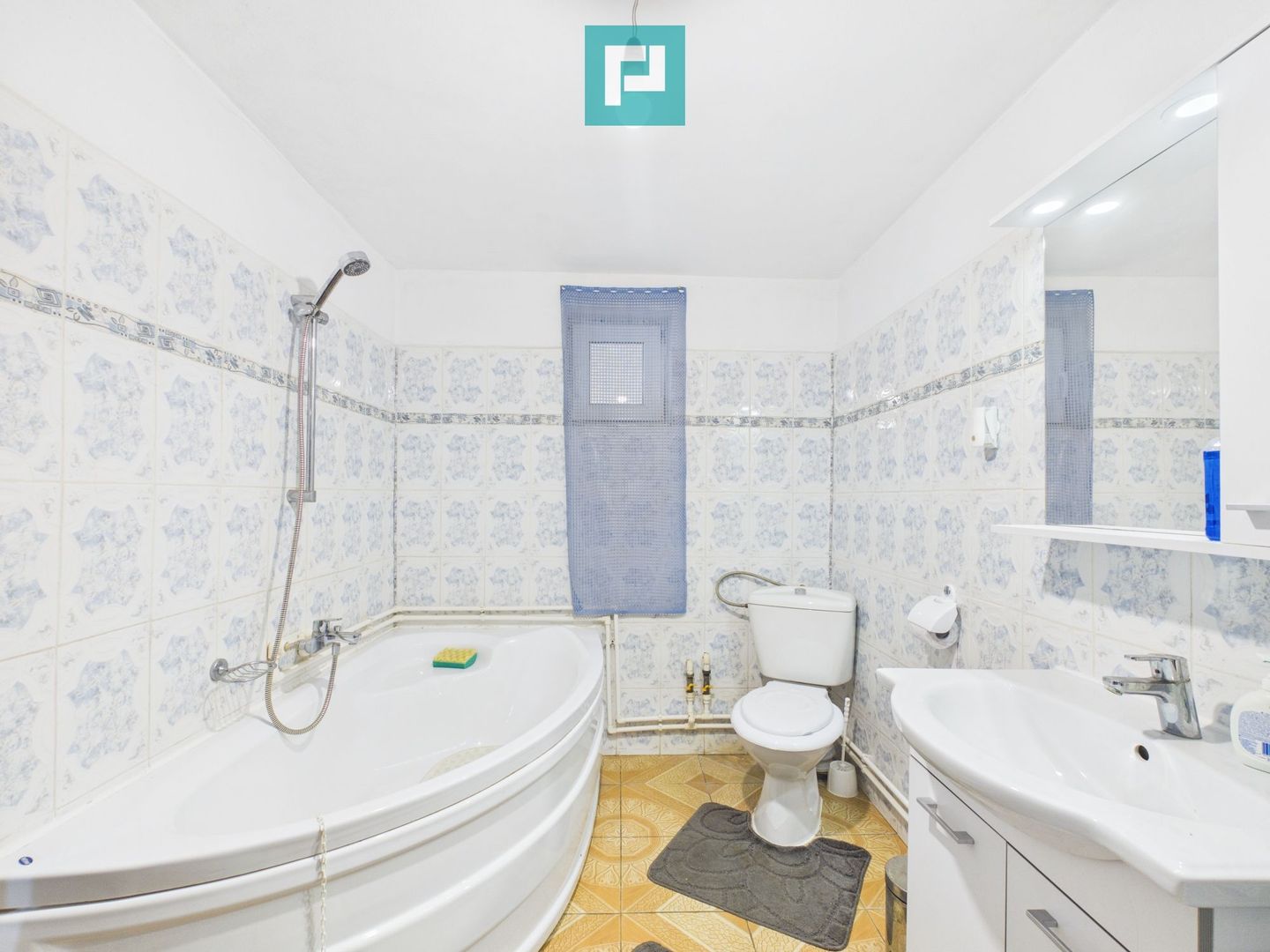 Casă în Șiria zona centrală - Poză 8
