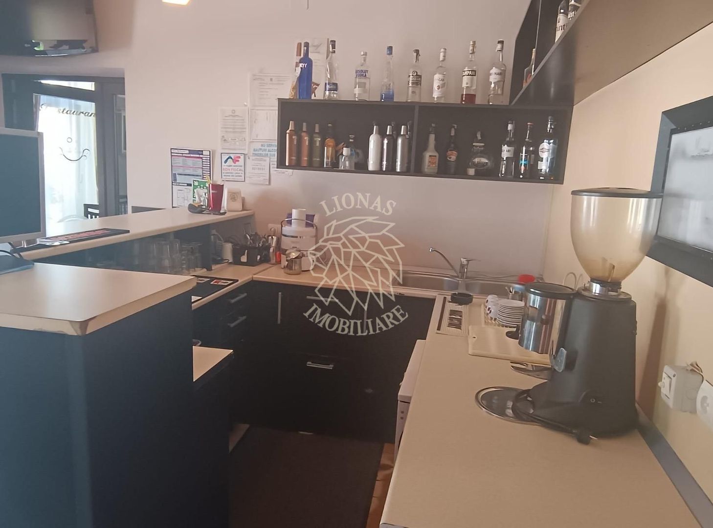 Oportunitate Restaurant cu 2 apartamente, Centru, Ideal Extindere - Poză 12