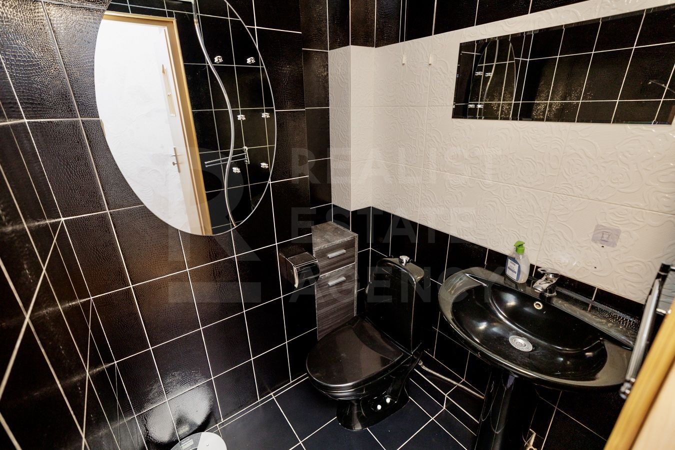 Chirie, apartament, 3 camere + living, str. Pușkin, Centru - Poză 8