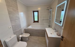 Duplex complet renovat | 154 mp | Panouri fotovoltaice | Dumbravita - Poză 9