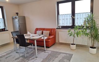 EXCLUSIVITATE. Apartament în vilă cu terasă spectaculoasă în Europa. - Poză 3