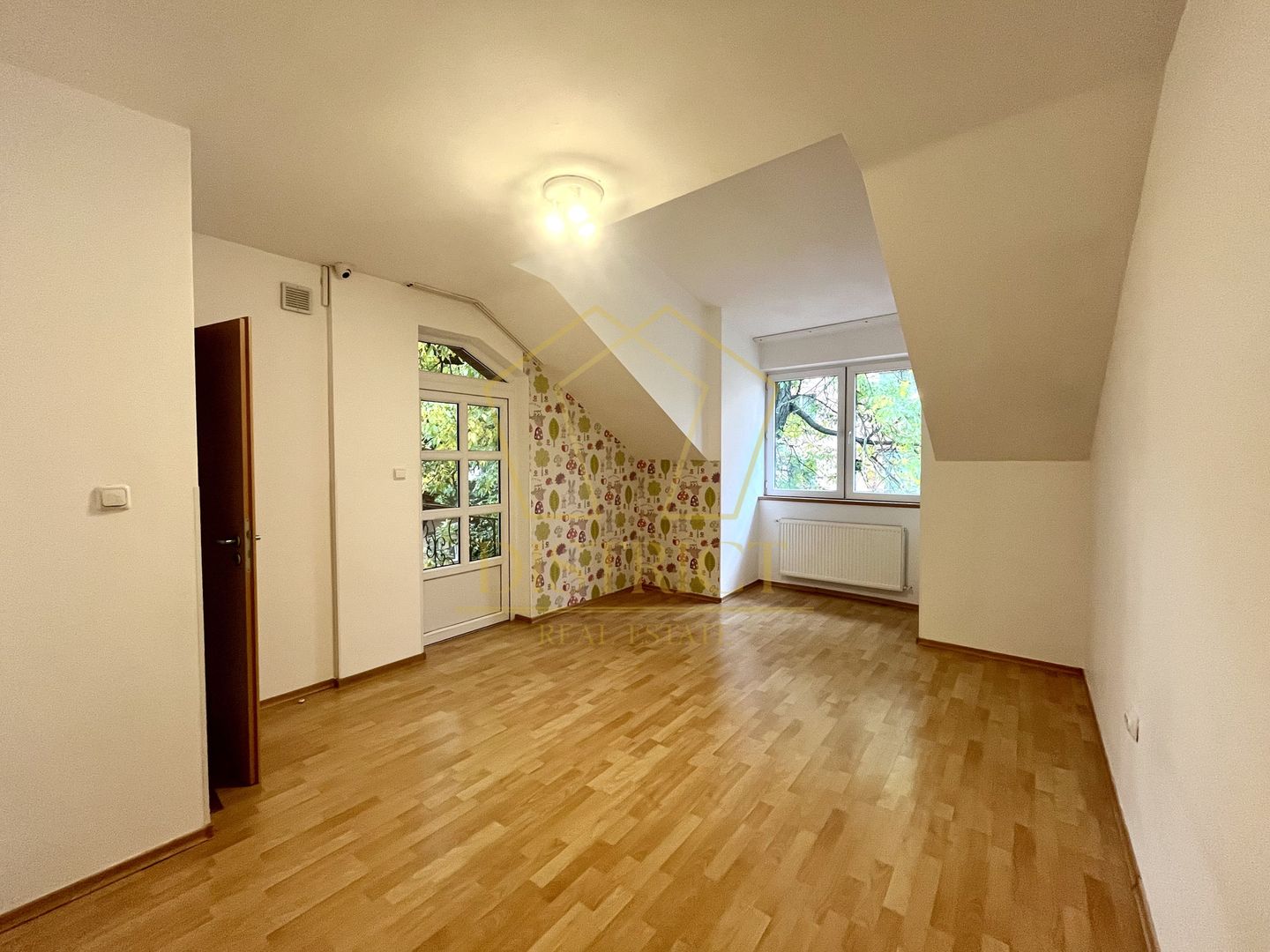 Casa individuala cu 5 camere și garaj | Simion Barnutiu - Poză 6