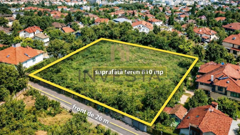 Exclusivitate! Teren 810 mp cu front de 26 m! Vis a vis de parc! - Poză 1