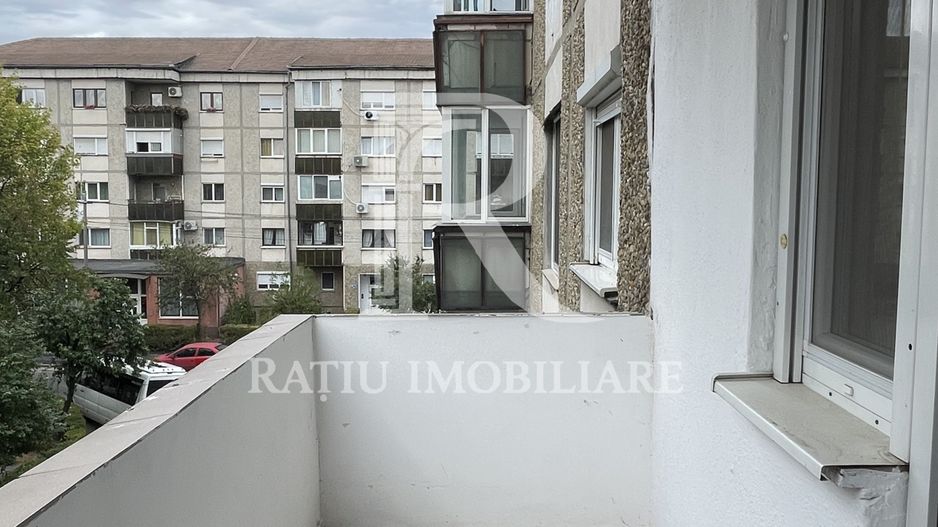 Apartament cu 3 camere | Decomandat | Decebal  | Oradea - Poză 14