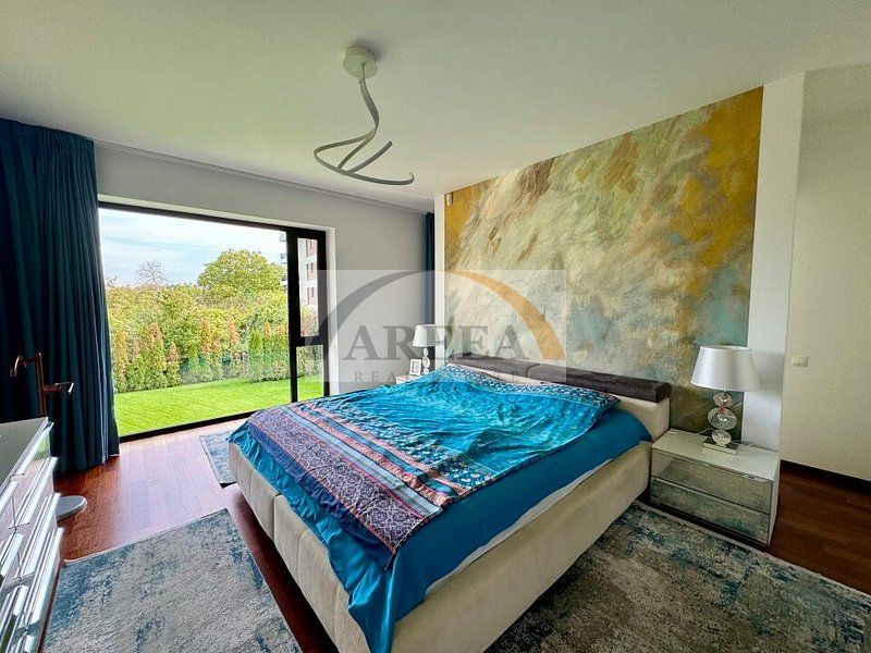 Vila lux de vanzare in cel mai dorit complex din Erou Iancu Nicolae-locatie rara - Poză 12