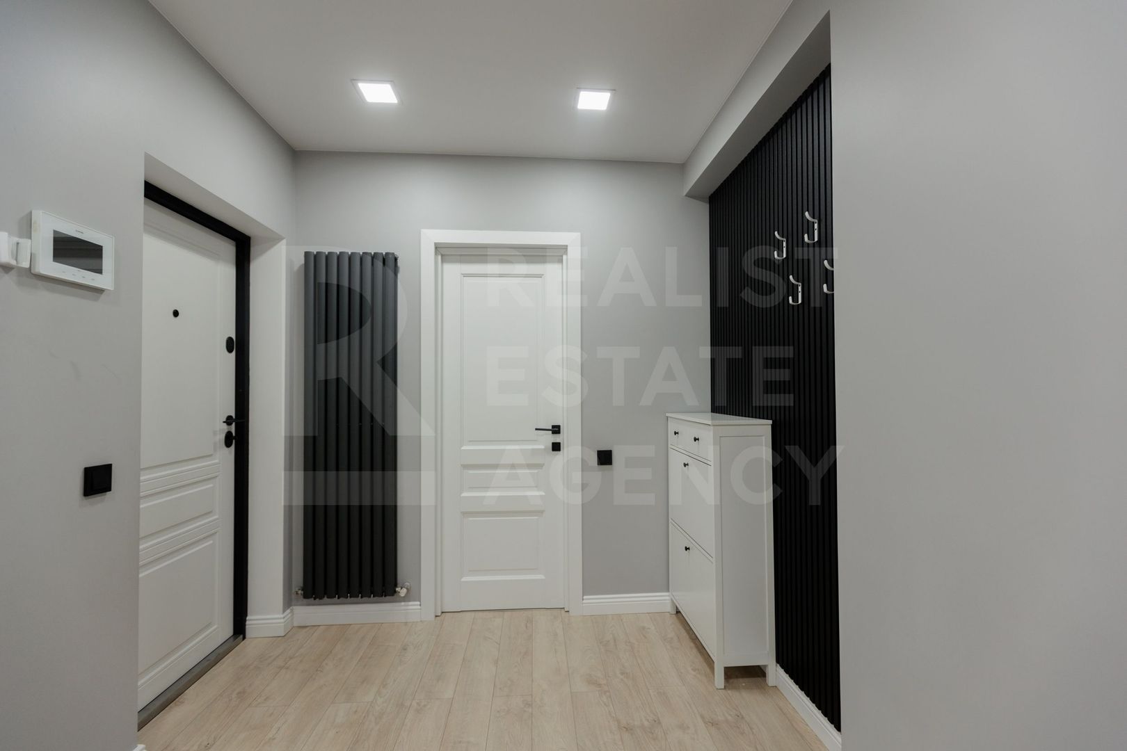 Vânzare, apartament, 2 camere+living, str. Alexandru Cel Bun, Ialoveni - Poză 8