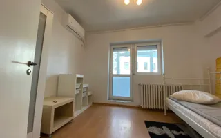 Apartament spațios cu 4 camere, vedere spectaculoasă către Palatul Parlamentului - Poză 16
