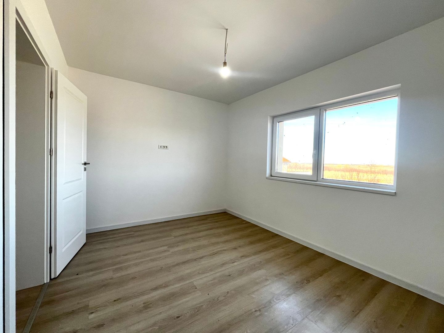 Duplex modern, separat prin camera tehnica, in Ghiroda - zona Primărie - Poză 17