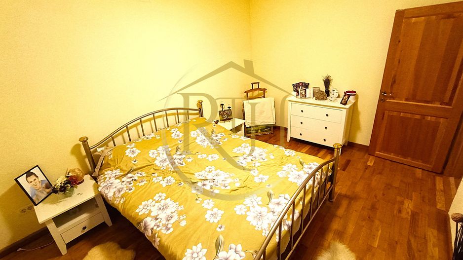 Vand vila  5 camere construita cu materiale premium in Giroc, pret 185000 euro - Poză 7