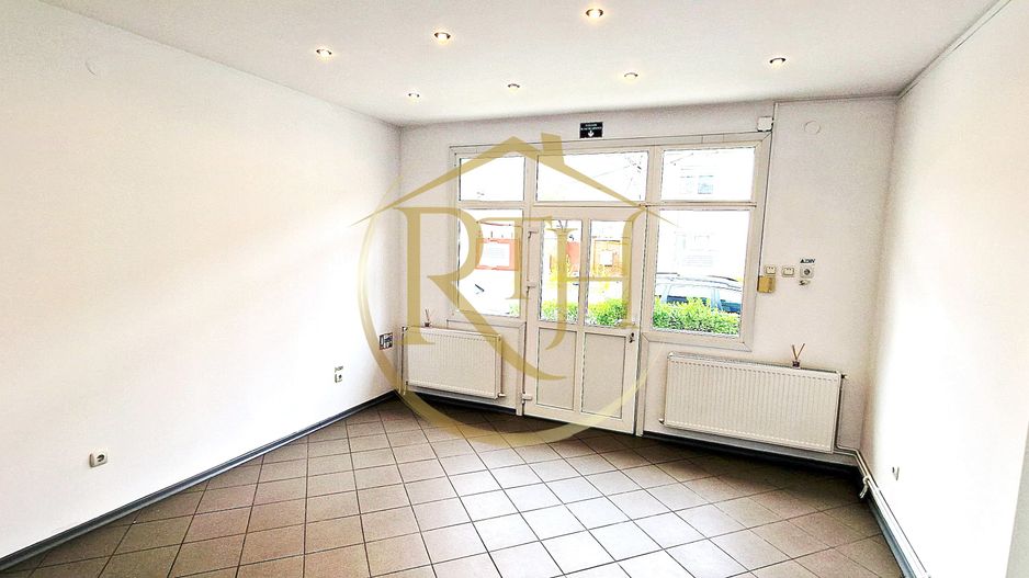 Spațiu comercial/birouri de închiriat – vad comercial excelent – zona Bălcescu - Poză 2