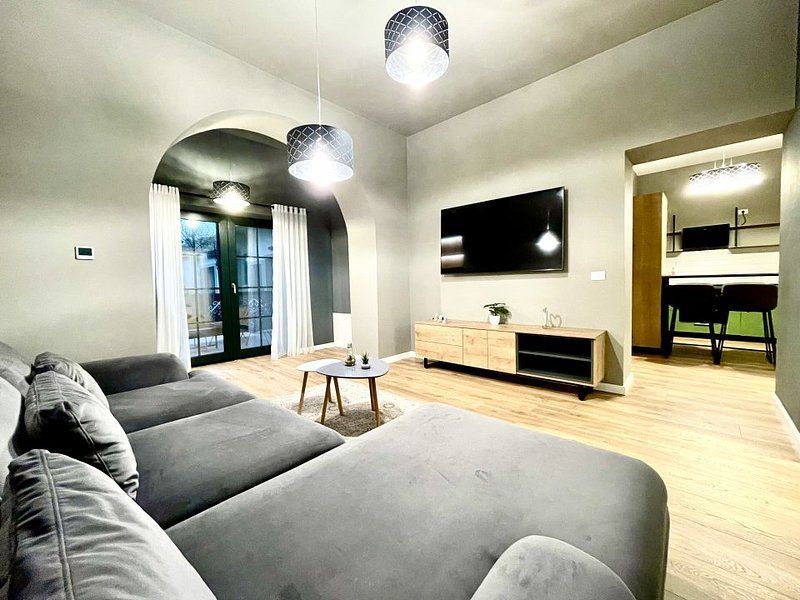 Elegant, finisaje premium, locație deosebita - 3 camere  în Bălcescu - Poză 3