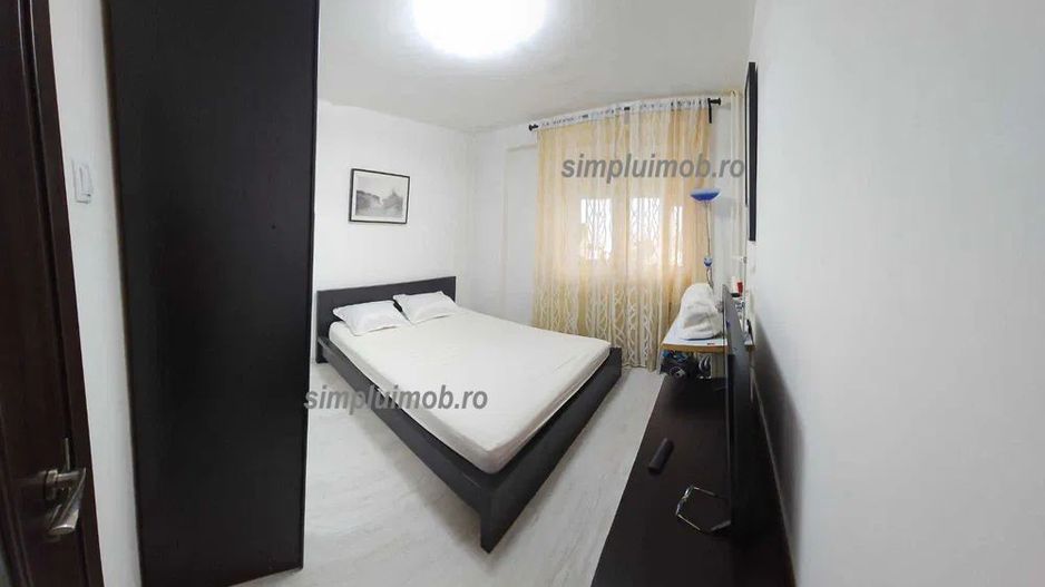 Decomandat parcare 3 camere renovat - Poză 2