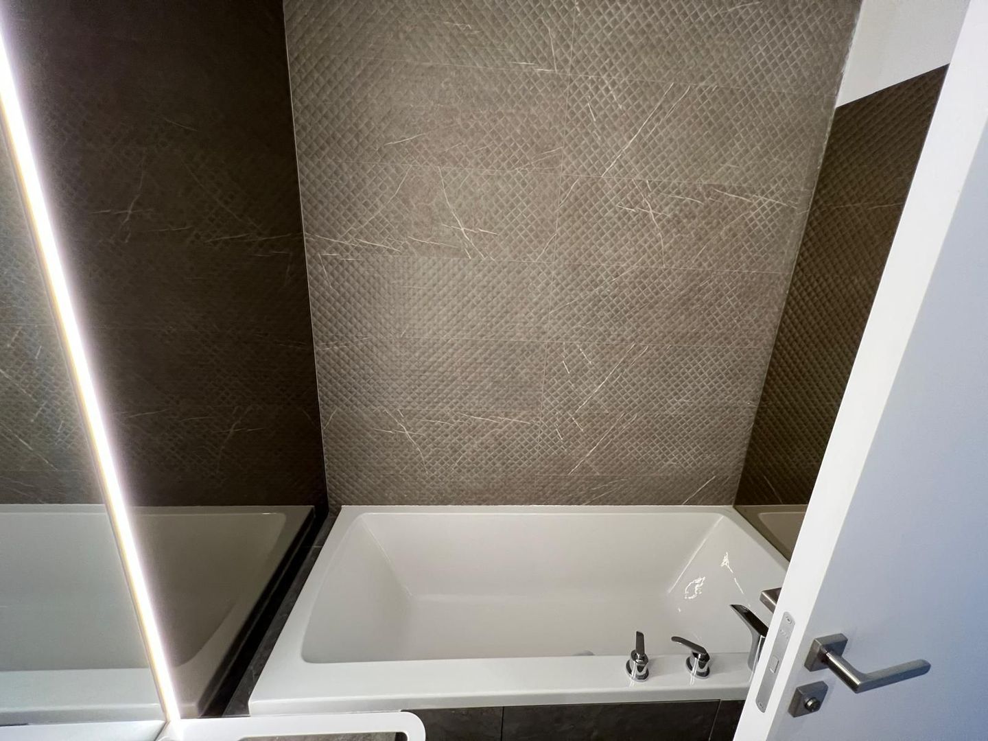 Aviatiei Tower | Apartament modern cu 3 camere| Vedere libera | - Poză 17