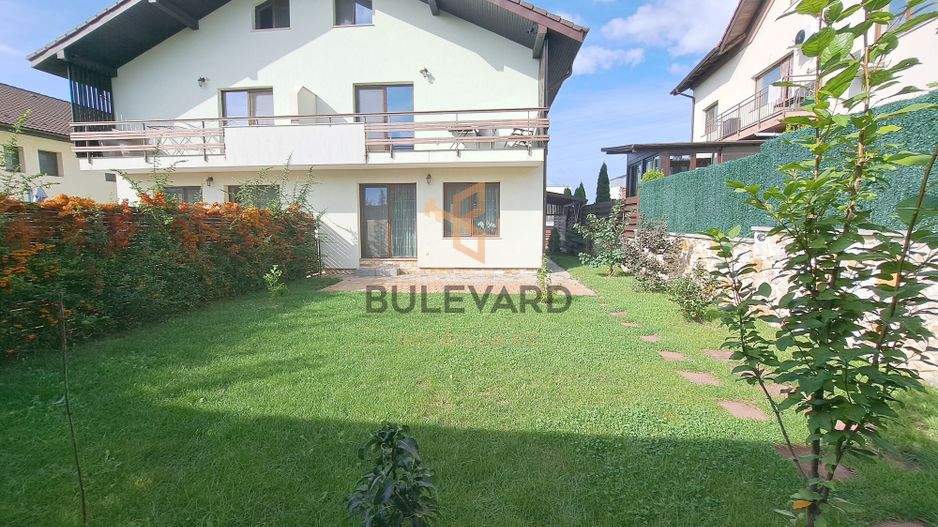Casa tip duplex cu teren de  300 mp - Poză 2