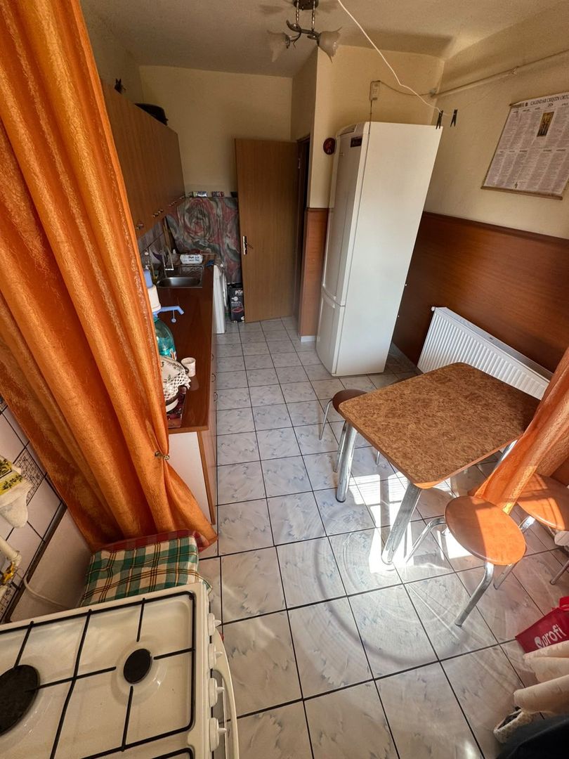 Apartament 3 camere, 70 mp utili, balcon, zona Cetate, Alba Iulia - Poză 9