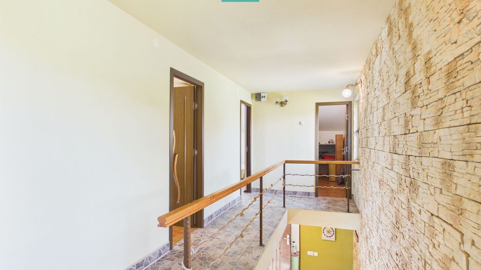 Cabană deosebită cu 4 camere în Căsoaia - Poză 11