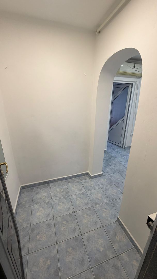 Vanzare apartament 2 camere, bloc 1983, Titan -Camil Ressu, 3 minute metrou - Poză 1