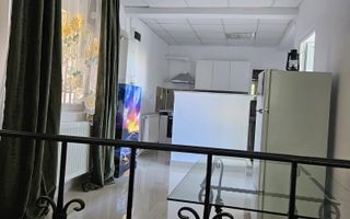 Spre Chirie - apartament 3 camere , etaj 1 in Vila - Poză 14