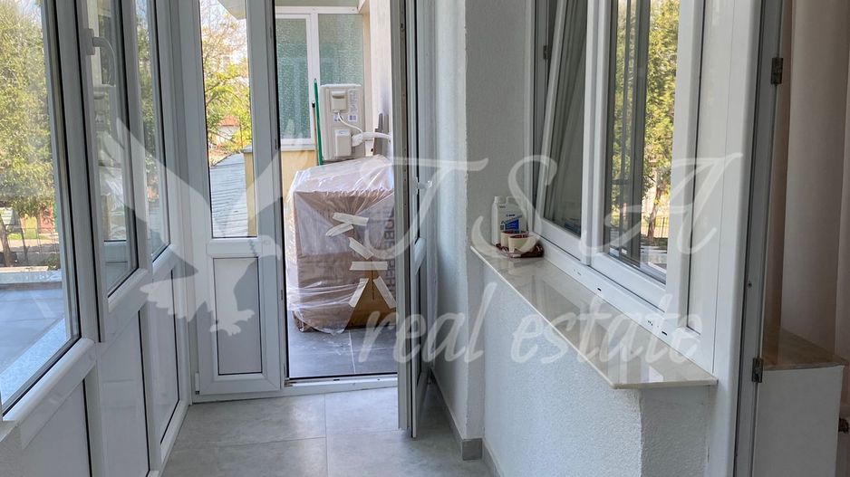 Apartament 2 camere Bdul Ferdinand cu terasă generoasă si loc de parcare - Poză 14