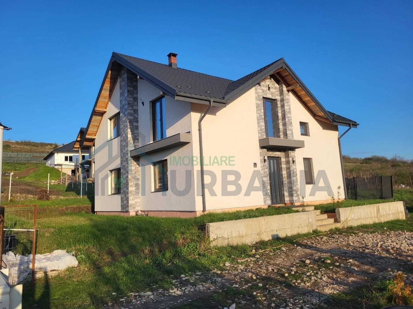 # Casă 140 mp, teren 404 mp, – Chicerea/Tomesti - Poză 2