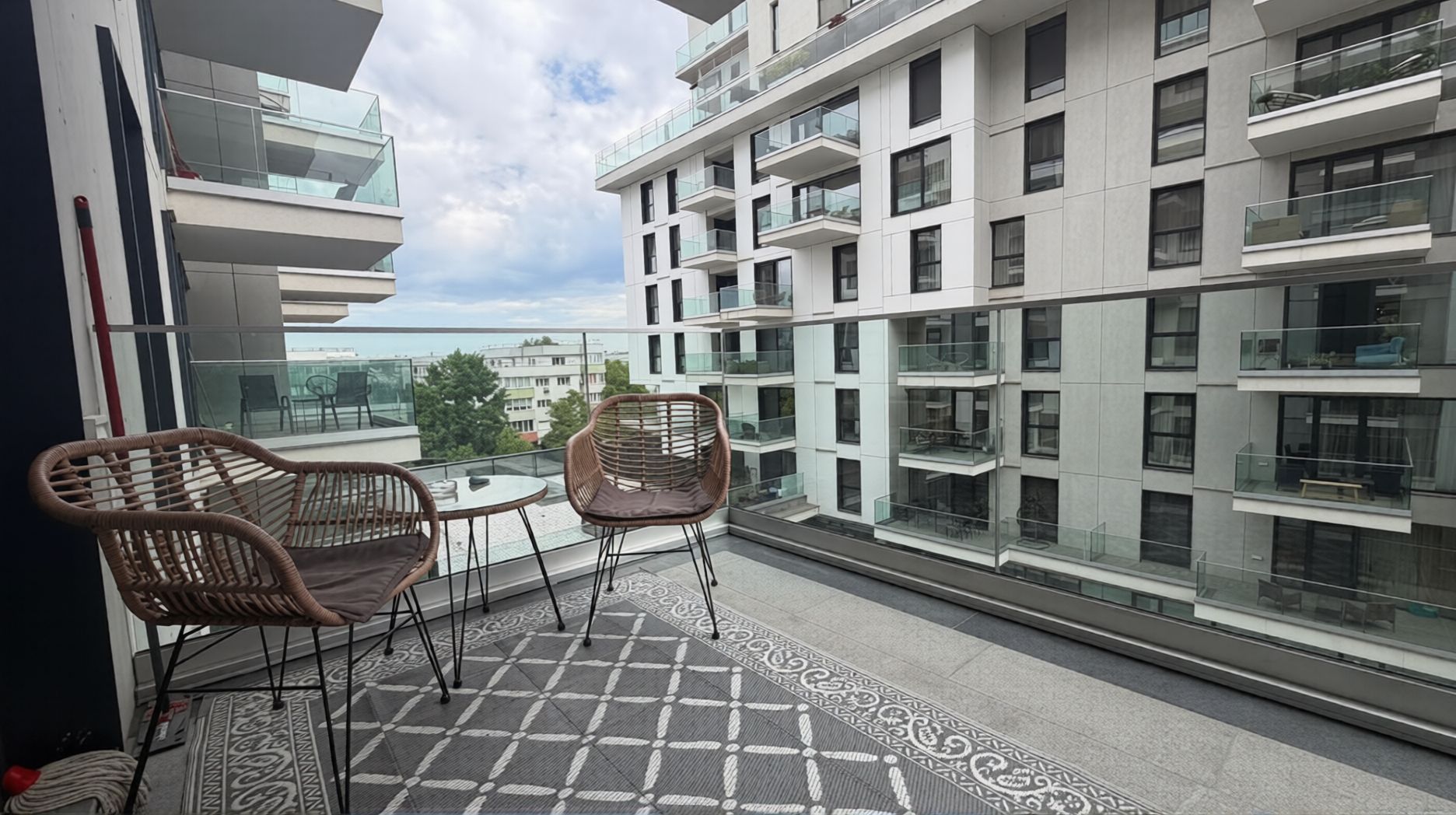 Apartament modern exclusivist cu 2 camere în One Herăstrău Plaza - Poză 2