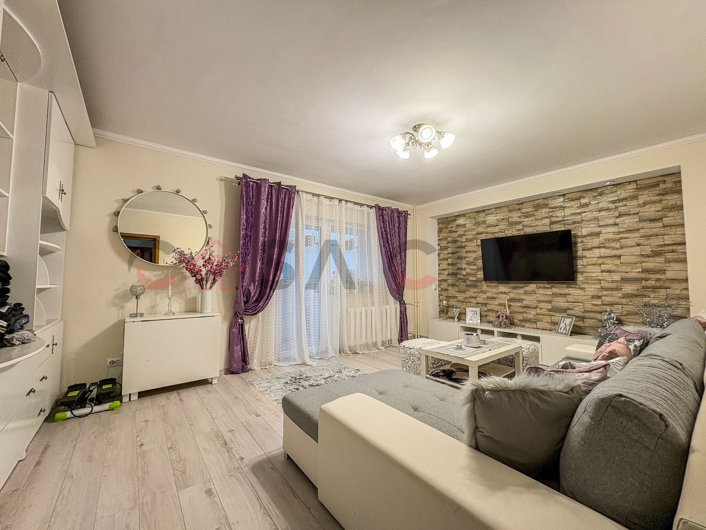 Etaj intermediar/ 2 camere/ loc de parcare - Poză 1