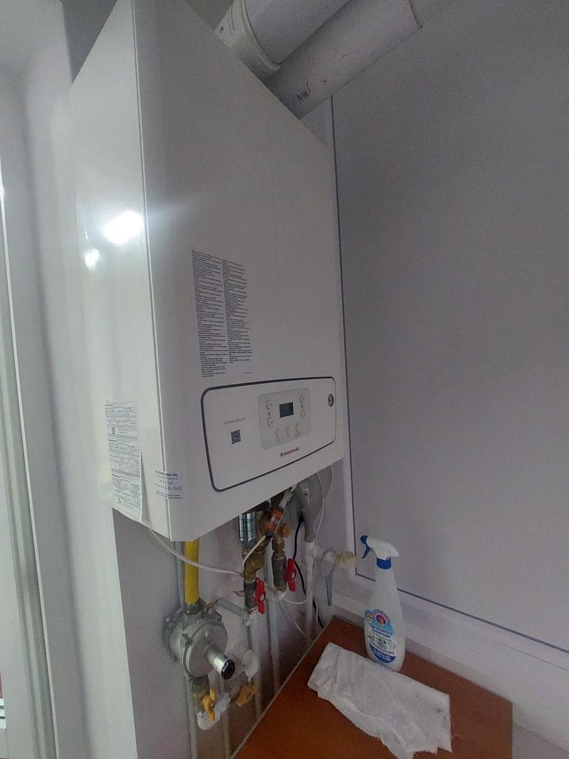 AP. 3 CAMERE PIATA SUDULUI, CENTRALA TERMICA, 70 MP, METROU 8 MINUTE - Poză 9