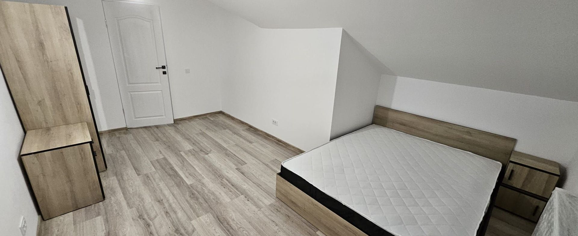 Vila noua, P+1E, mobilata si utilata - zona Bariera Traian - Poză 17