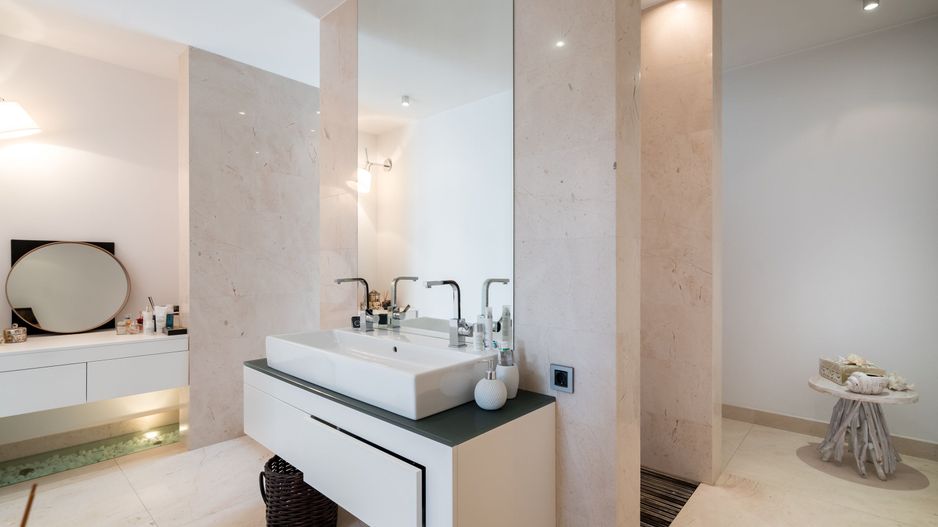 UNA DIN CELE MAI FRUMOASE CASE MODERNE DIN BUCURESTI - Poză 16