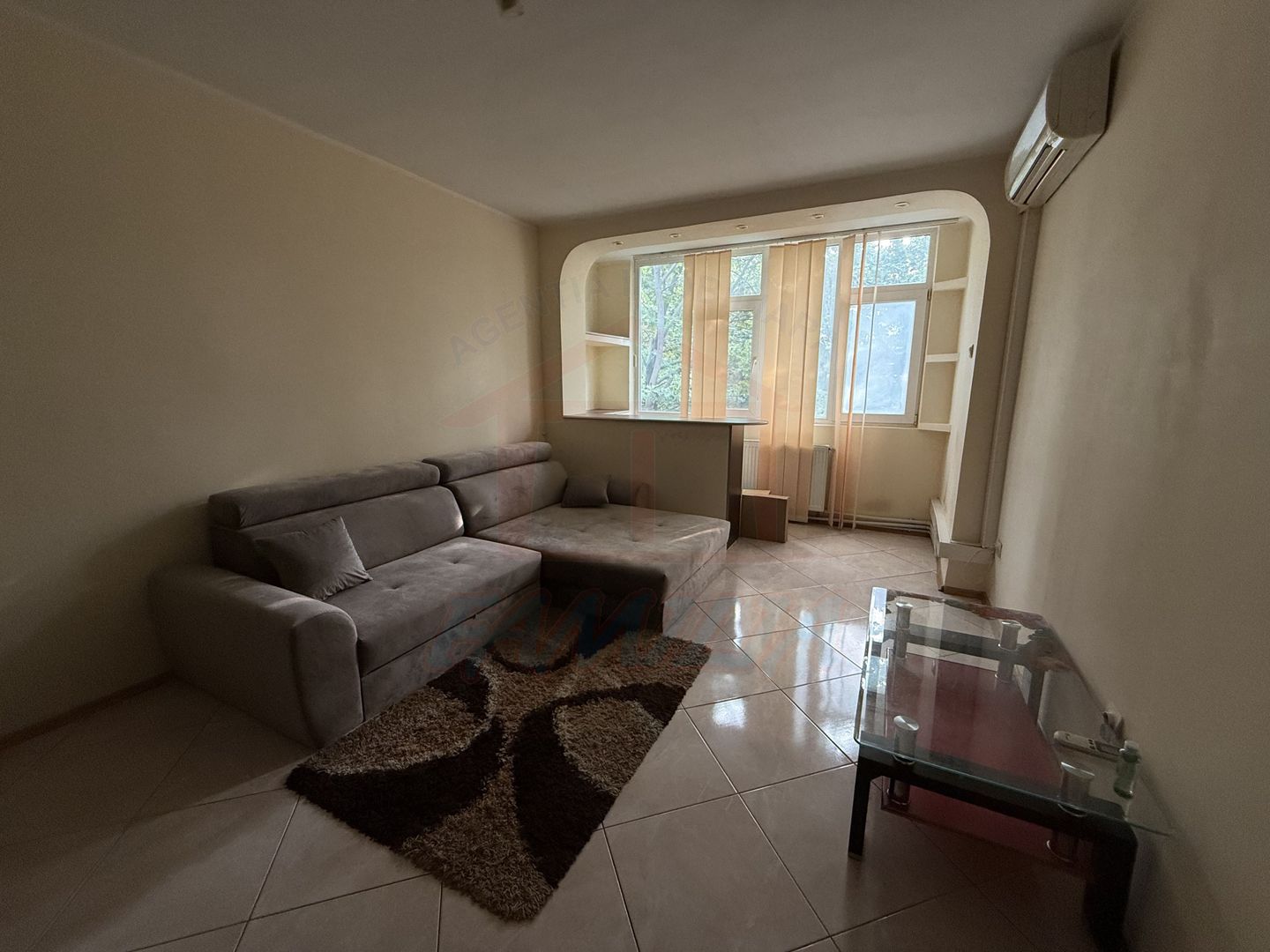 🏢 Apartament 3 camere în Centru | 57 mp | 450 €/lună - Poză 1
