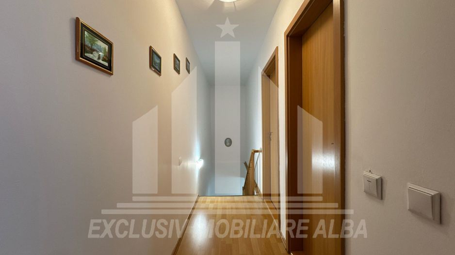 Apartment cu 3 camere cu scara interioara si garaj, Tolstoi - Poză 6