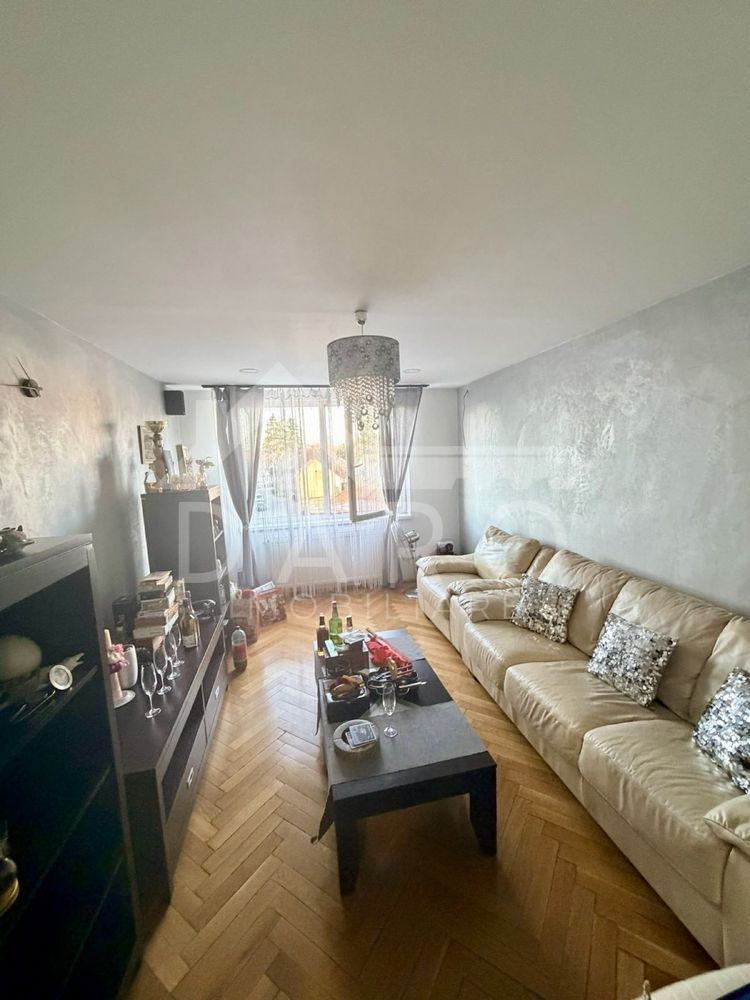 Inchiriez apartament cu 3 camere Poli2 - Poză 1