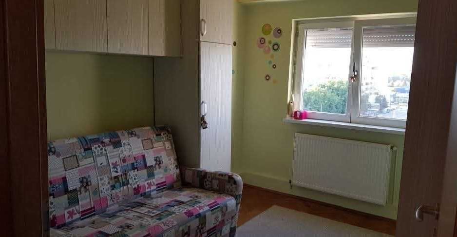 Aradului | 3 Camere | Decomandat | Mobilat si Utilat | Bloc cu lift. - Poză 5