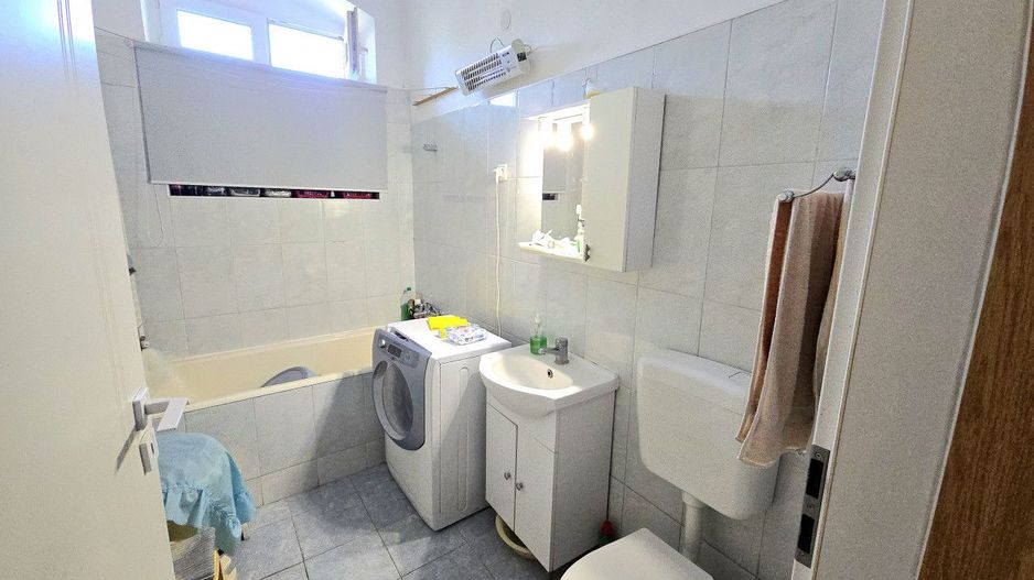 Casă cochetă cu 3 camere de vânzare, chiar în inima orașului Satu Mare! - Poză 5