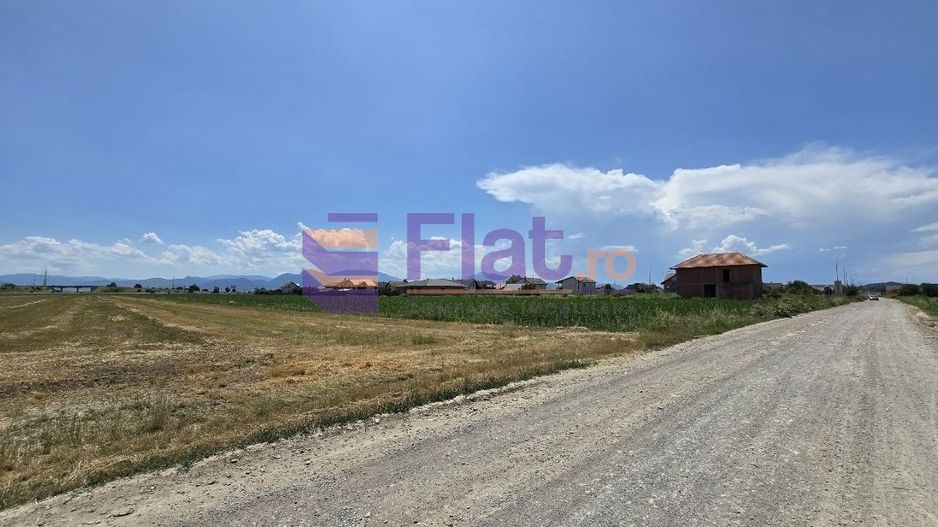 Teren intravilan de vânzare în Hărman, Brașov cu utilitati - Poză 5