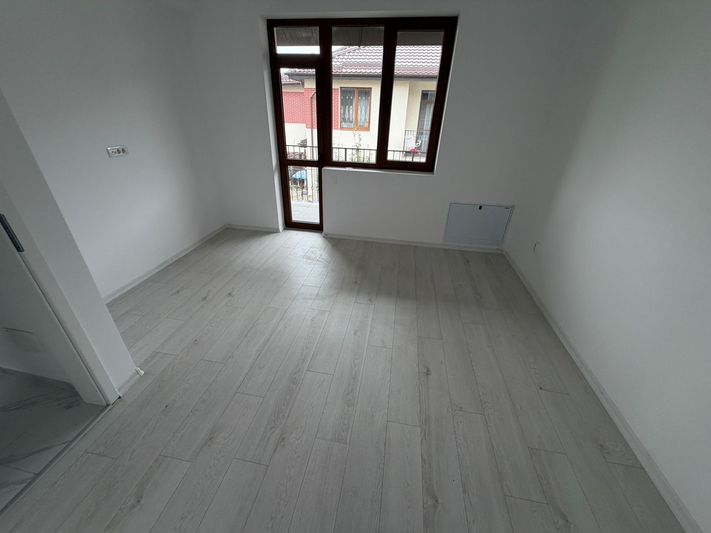 CASA CUB -RATE DEZVOLTATOR, CELOFIBREI, TOATE UTILITATILE, COMISION 0% - Poză 8