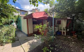 "Casa bunicii" pe un lot de teren de 307 mp - Poză 4
