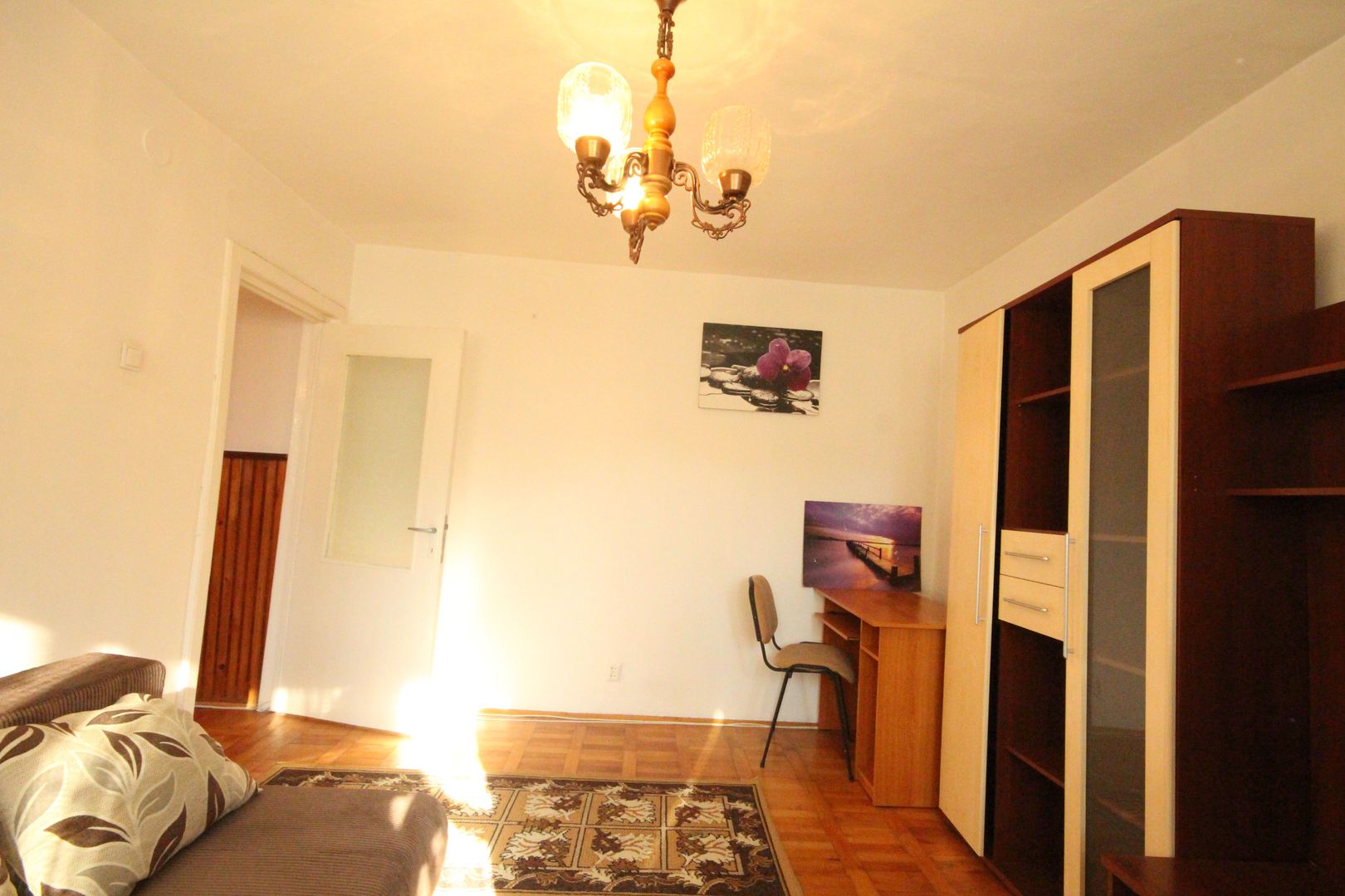 Pozitie avantajoasa - Poză 3