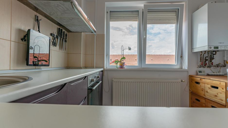 Apartament 2 camere mobilat si loc de parcare in Tractorul - Poză 5